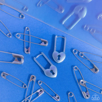 Paparazzi ♥ Pampered Padlock - Blue ♥ Earrings
