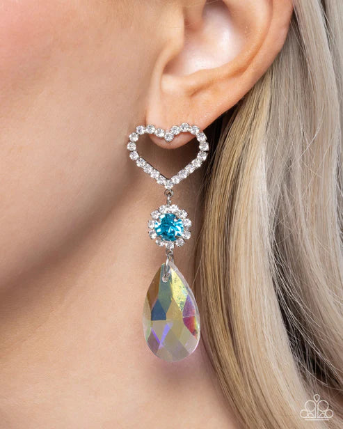 Paparazzi ♥ Faceted Frenzy - Blue ♥ Post Earrings