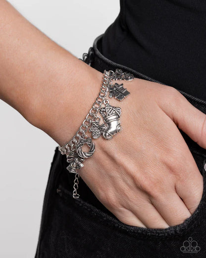 Paparazzi ♥ Christmas Classics - Silver ♥ Bracelet