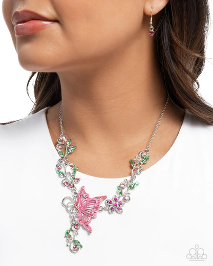 Paparazzi ♥ Valuable Vineyard - Pink ♥ Necklace