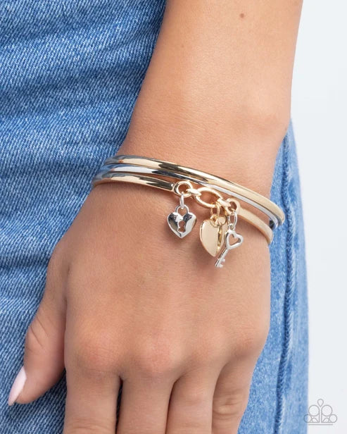 Paparazzi ♥ Sealed Sweetheart - Bracelet ♥ Bracelet