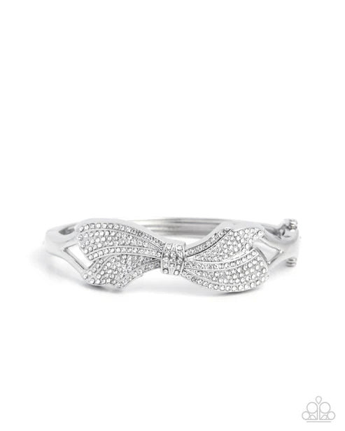 Paparazzi ♥ Blissful Bow - White ♥ Bracelet
