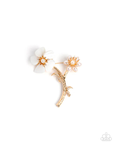 Paparazzi ♥ Blooming Boutonniere - Gold ♥ Brooch