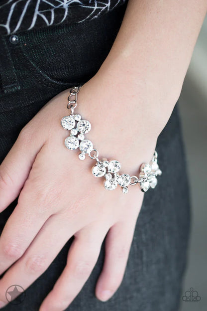 Paparazzi ♥ Old Hollywood - White ♥ Bracelet